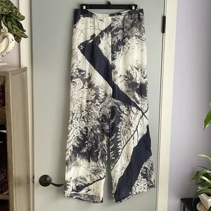 Abstract Patterned silk Wide-Leg Pants, size 46; new